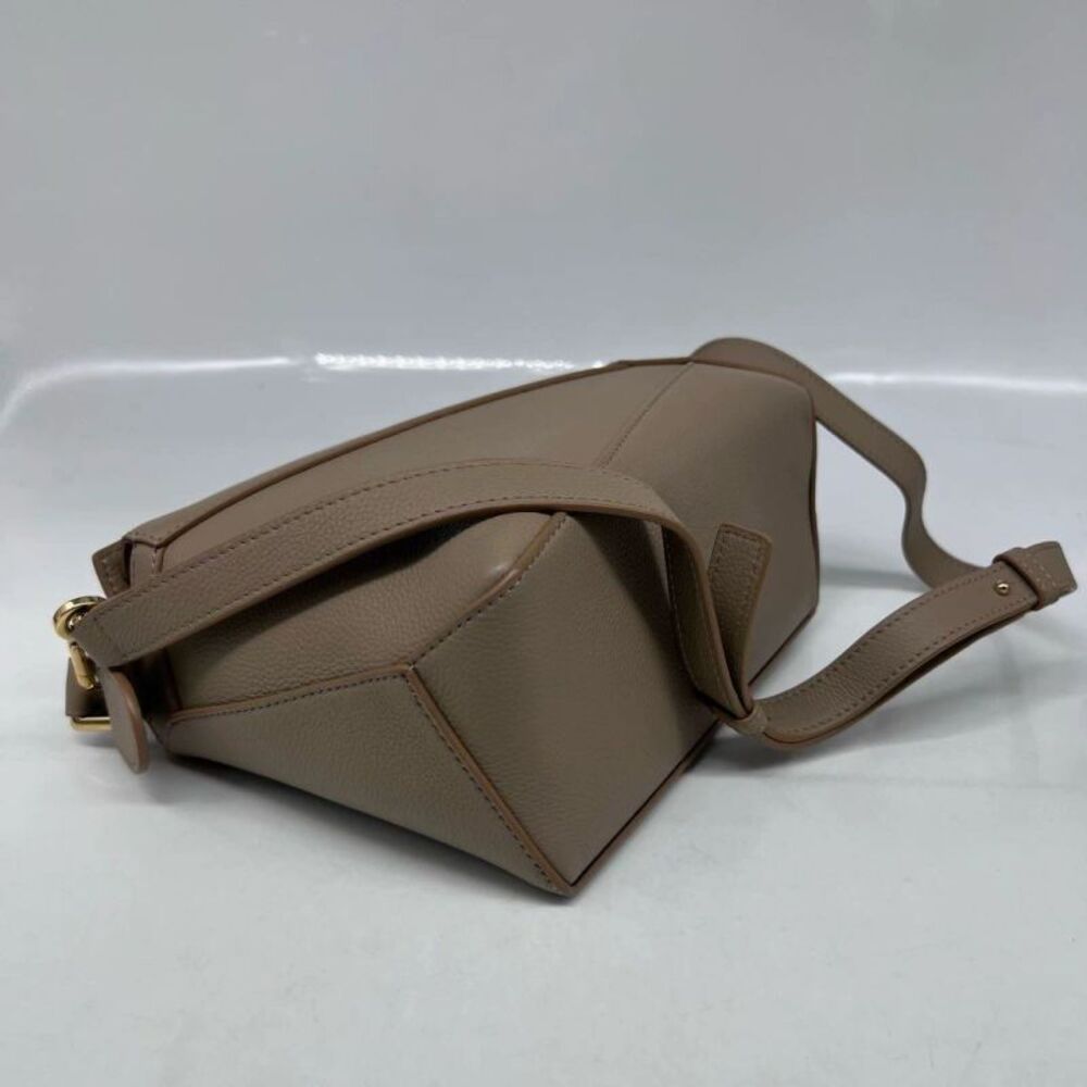 Loewe Women Pre-Loved Bag Brand New Condition - Picture 4 of 9